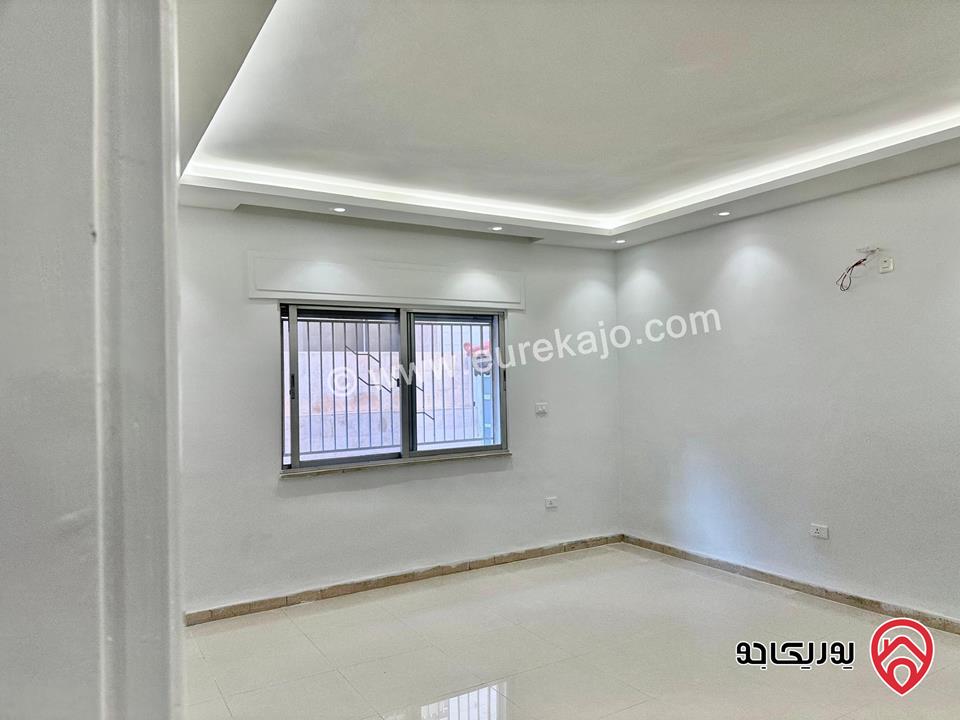 شقة أرضية مساحة 268م داخلي و 160م خارجي للايجار في عمان - ام السماق 