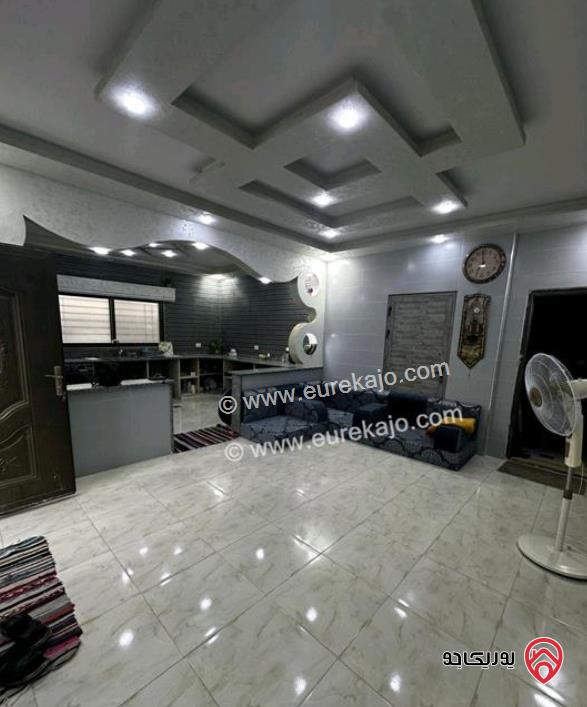 منزل مستقل مساحة 220م على ارض مساحة 500م للبيع في الزرقاء - بيرين