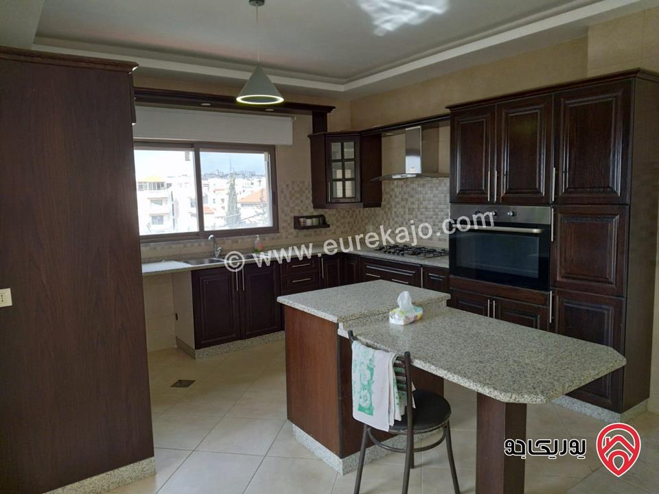 شقة جديدة طابق ثاني مساحة 174م للبيع في عمان - خلدا