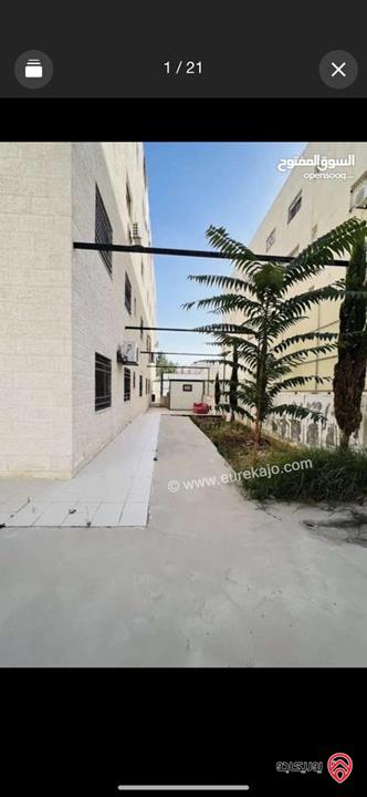 شقة طابق أرضي مساحة 235م مفروشة للإيجار في – عمّان / الجبيهة