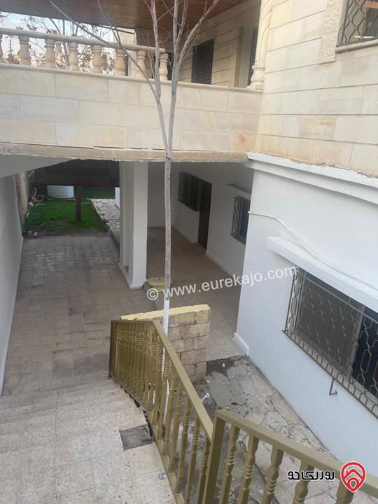 بيت مستقل طابقين على أرض 633م للبيع في الزرقاء - ضاحية الأميرة هيا قرب مسجد خزيمة بن ثابت