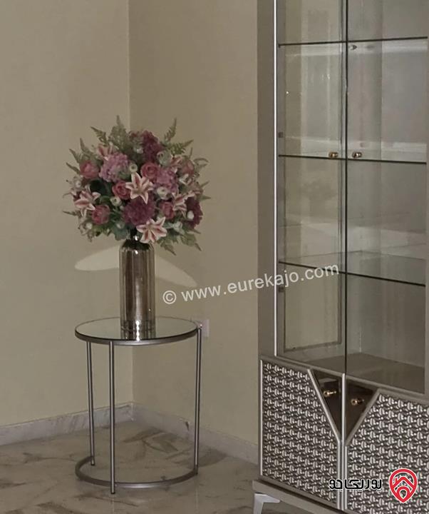 شقة أرضية مساحة 200م للايجار مفروشة في عمان - عبدون