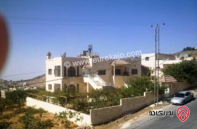 فيلا 500م على قطعة ارض (3,450م) 3 دونم ونصف تقريبا للبيع في مغاريب السلط ذات اطلالة مميزة جدا