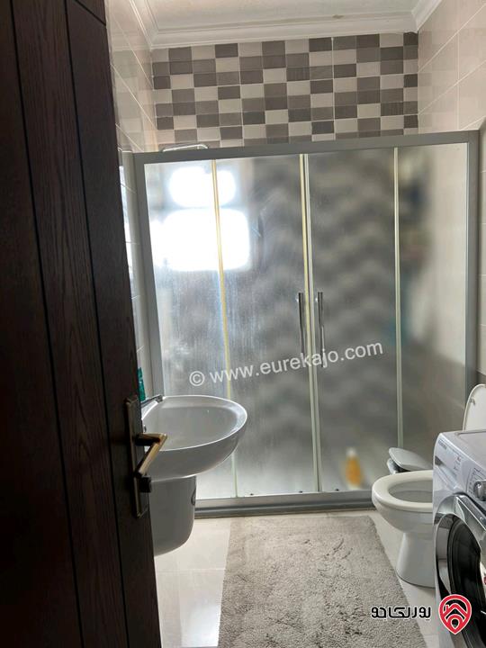 روف مساحة 140م داخلي و 40م خارجي للبيع في الفحيص