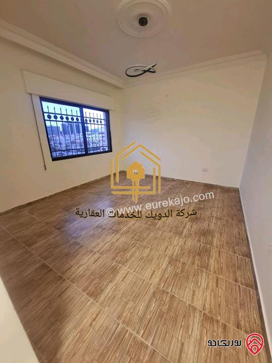 شقة فارغة طابق ثالث مع مصعد مساحة 110م للإيجار في عمان - ام السماق 