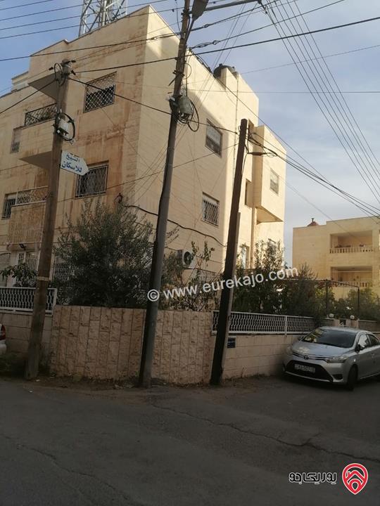 شقة فارغة تصلح لعرسان او عائلة صغيرة مساحة 95م للايجار في عمان - الرابية من المالك مباشرة