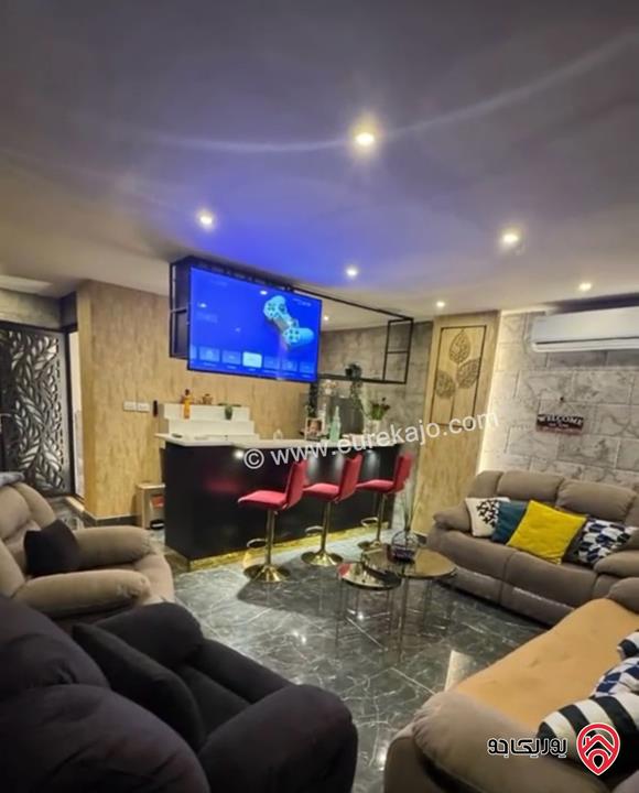 شقة مساحة 140م مع روف منفصل 70م للبيع في عمان - عبدون 