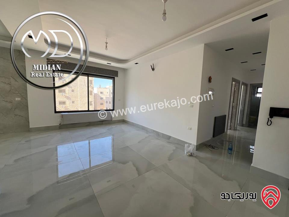 شقق جديدة للبيع في عمان - ضاحية الرشيد مساحات 180م تشطيبات و ديكورات عصرية فاخرة اطلالة جميلة بأسعار مميزة