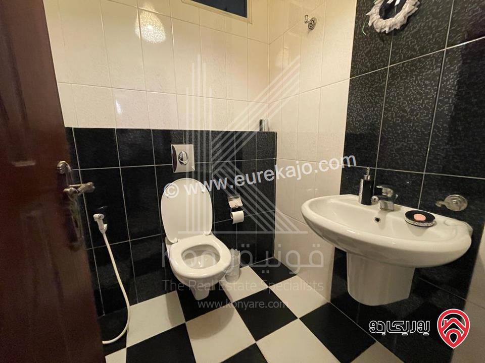 شقة مفروشة طابق ارضي مساحة 238م للايجار في عمان - حي الصحابة