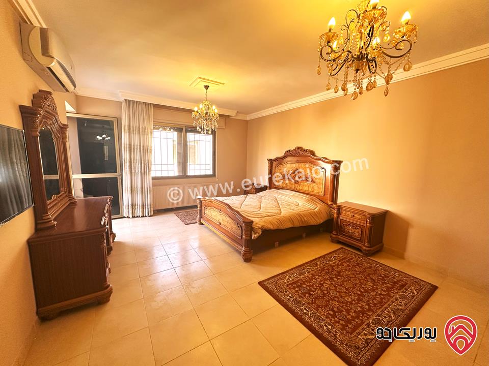 فيلا مفروشة مساحة 640م على أرض 510م للبيع في عمان - دابوق حوض الذهبية