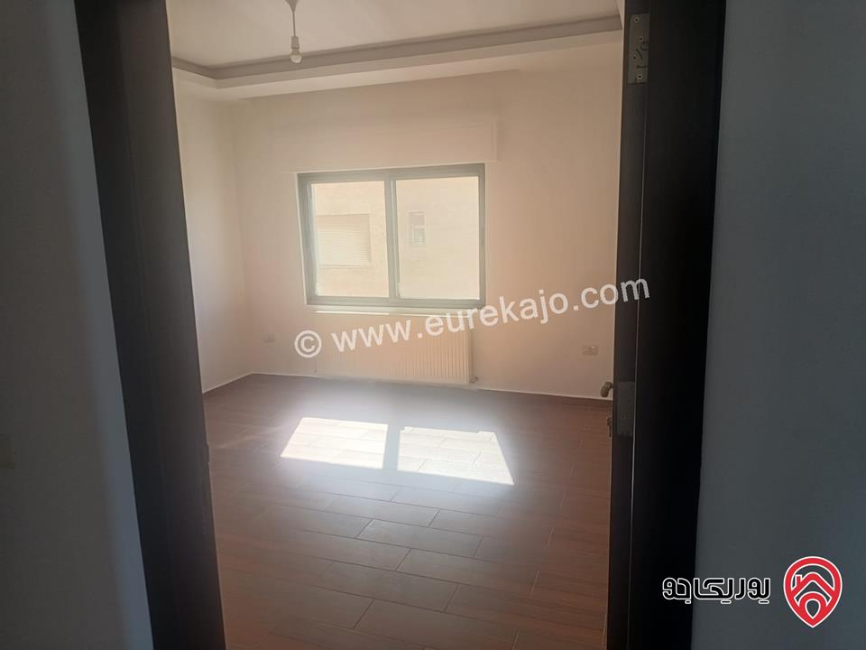 شقة مميزة طابق ثاني مساحة 174م للبيع في عمان - خلدا