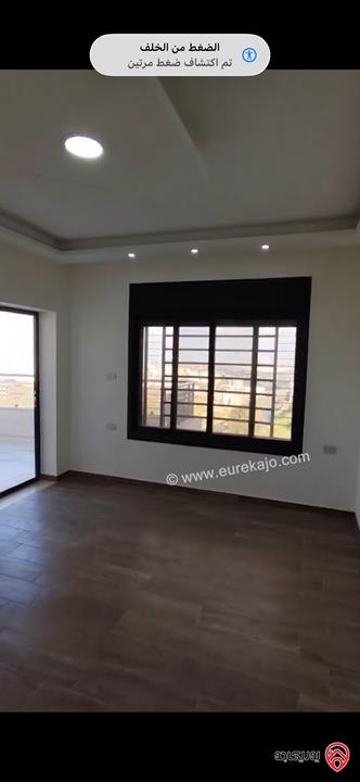 شقة ارضية مساحة 215م داخلي و 40م خارجي للبيع في عمان - الجبيهة 