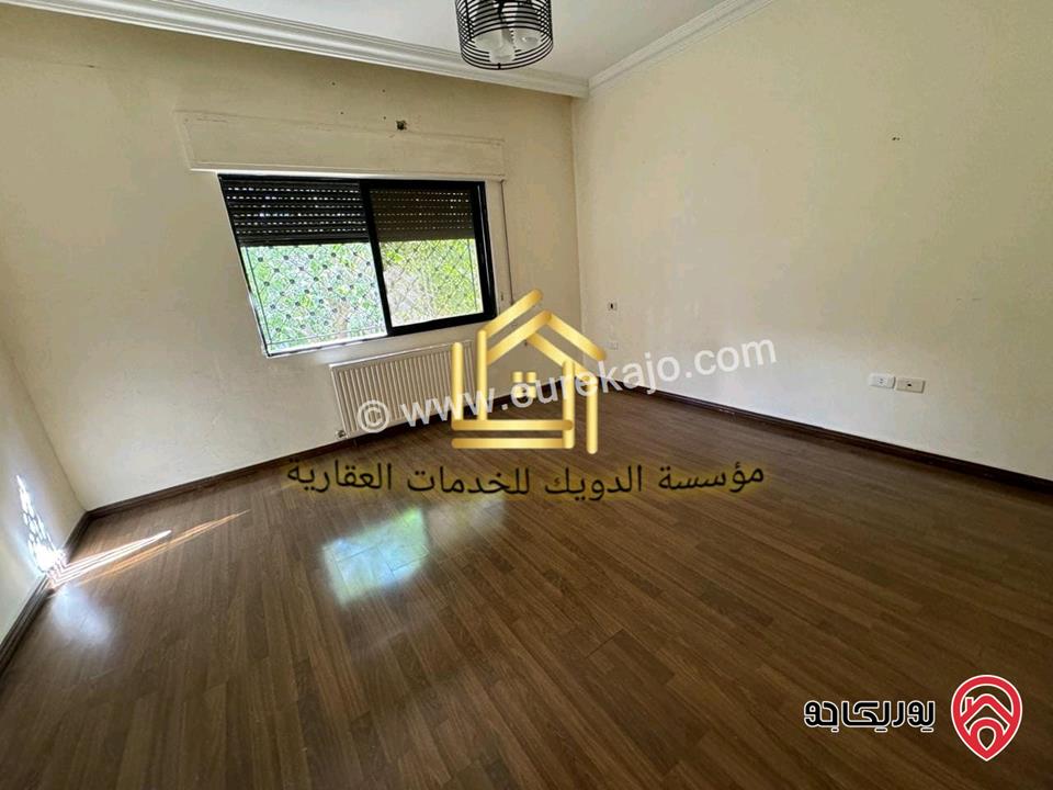 شقة فارغة طابق اول مساحة 206متر للإيجار في عمان - حي الروابي 