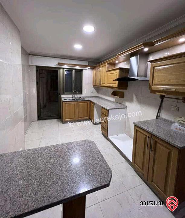 شقة فارغة شبه أرضية مساحة 100م للايجار في عمان - دير غبار