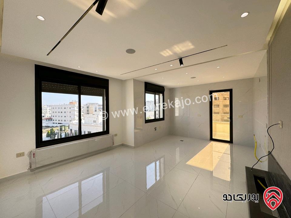 شقة مساحة 150م للبيع في عمان - البنيات بالقرب من جامعة البتراء وطريق المطار من المالك مباشرة