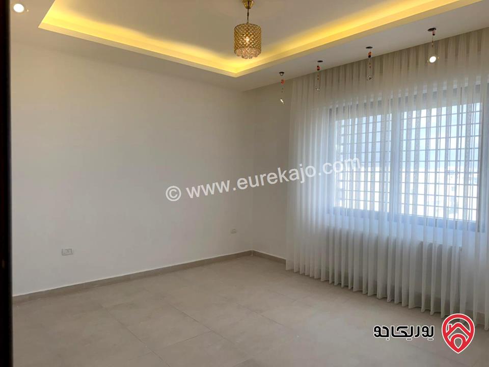 شقة دوبلكس (طابق اخير مع رووف) مساحة 250م للإيجار في عمان - ضاحية الامير راشد