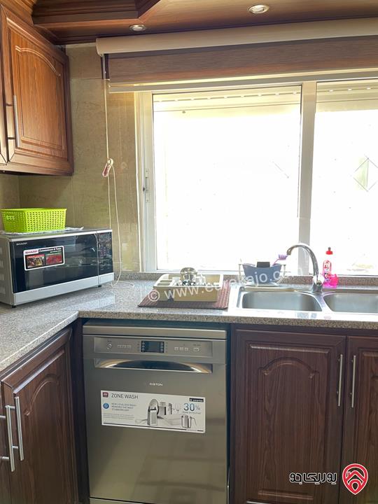 شقة طابق ثالث مساحة 120م للايجار مفروشة في عمان - الجاردنز حي البركة