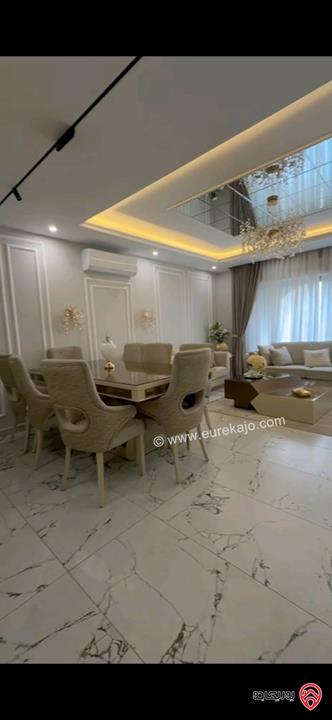 شقة طابق ثاني مساحة 205م للبيع في عمان - خلدا