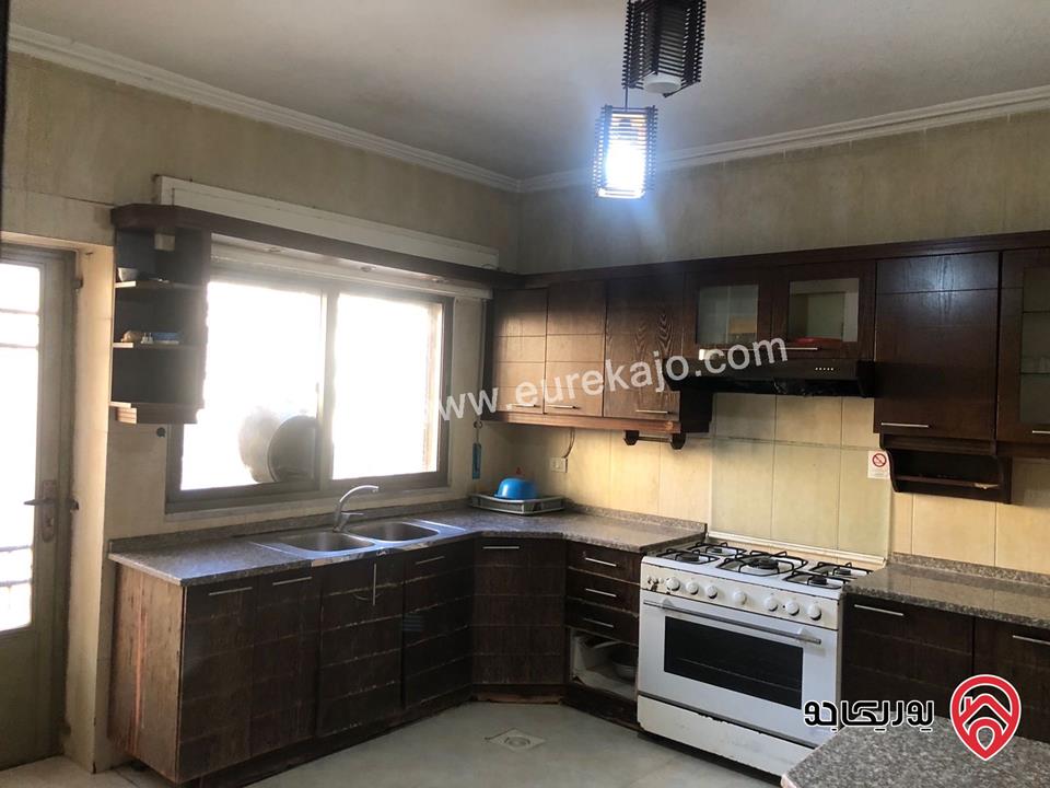 شقة طابق أول مساحة 120م للايجار مفروشة في عمان - الجبيهة