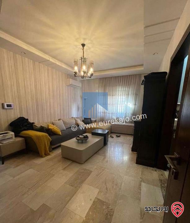 شقة أرضية فاخرة للبيع في عمان - الكرسي قرب المخابرات 180م مع ترسات 70م بسعر مغري