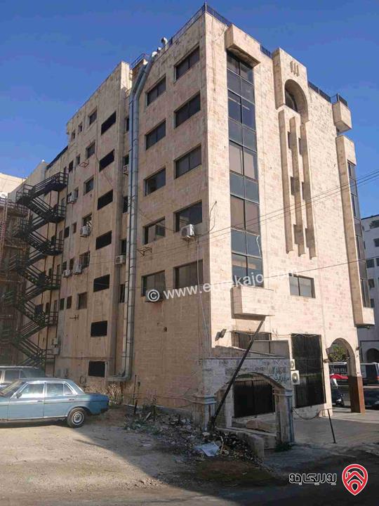 مجمع تجاري  للبيع في عمان - تلاع العلي شارع الجاردنز بعائد سنوي 135 الف
