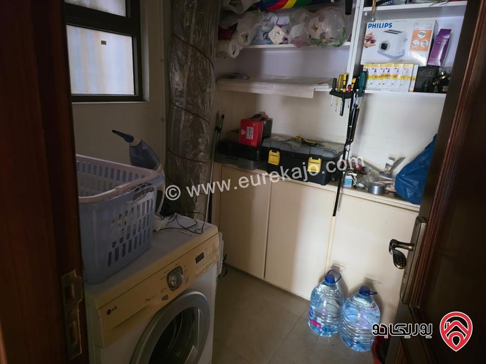 شقة طابق ثالث مساحة 180م للبيع في عمان - خلدا 