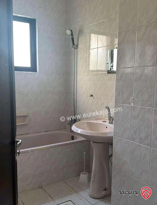 شقة فارغة طابق ثاني مساحة 150م للايجار في عمان - خلدا