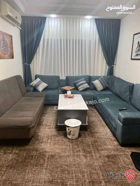 شقة طابق ثالث مساحة 175م للبيع في عمان - خلدا