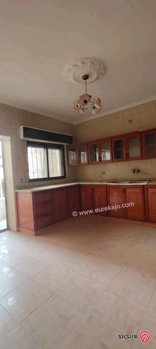 شقة مساحة 130م طابق أول للبيع في عمان - طبربور