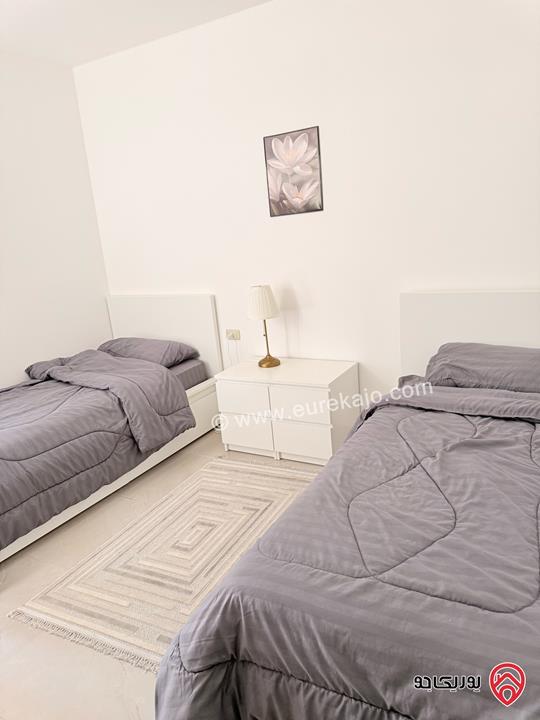 مزرعة مساحة الأرض 904م والبناء 80م للبيع بمنطقة الرشايدة/ جرش بإطلالة خلابة خلف جامعة جرش الأهلية 