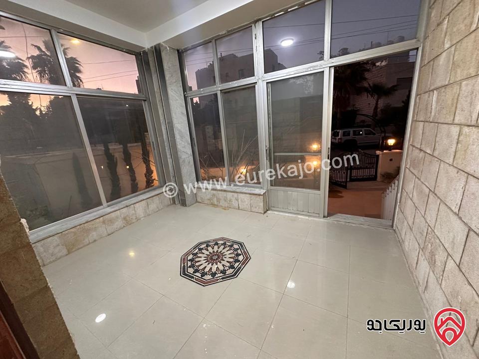 شقة أرضية مساحة 175م وخارجي 60م للايجار في عمان - الدوار الرابع 