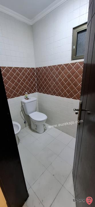 شقة طابق ثالث مساحة 130م للبيع بموقع مميز جداً في عمان - طبربور