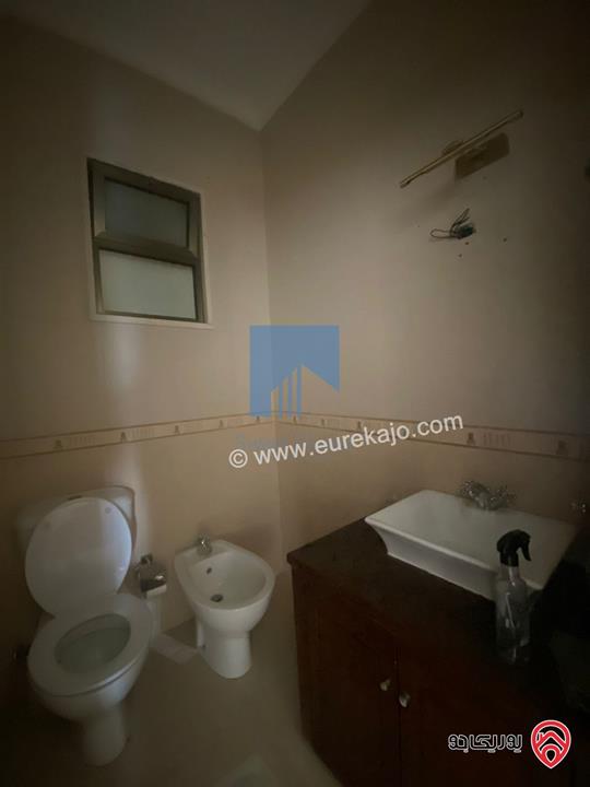 شقة مميزة للبيع في عمان - الرابية طابق ثالث 200م مع روف 100م تشطيب سوبر ديلوكس