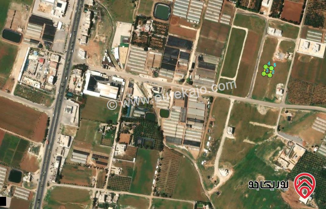 قطعة ارض مساحة 500م للبيع من أراضي جنوب عمان - اليادوده قريبة من الشارع الرئيسي منطقة مخدومة من جميع الخدمات موقع مميز جدا 