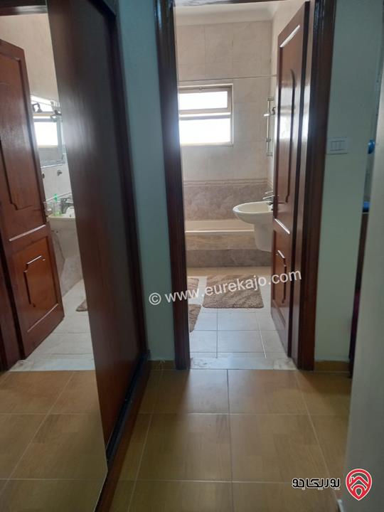 شقة طابق ثالث مساحة 175م للبيع في عمان - خلدا