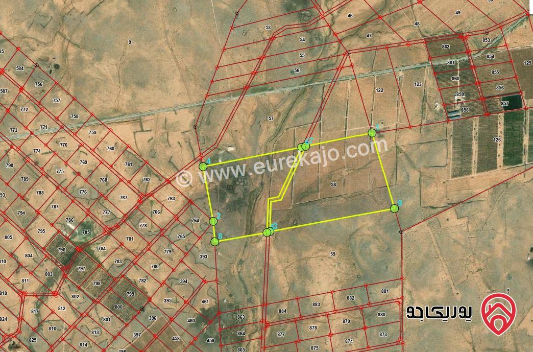 قطعة أرض مساحة 208 دونم للبيع في الزرقاء