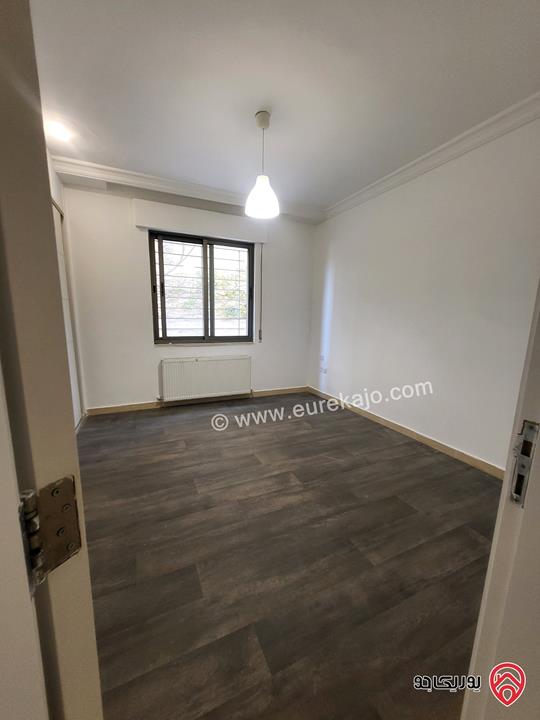 شقة مساحة 235م داخلي و 150م للبيع في عمان - الكرسي