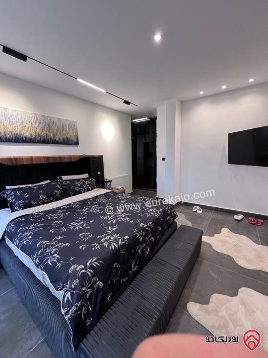 شقة فخمة طابق ثالث دوبلكس مساحة 300م للبيع مفروشة في عمان - مرج الحمام