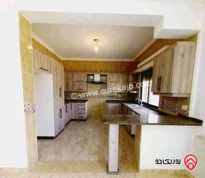 شقة فارغة طابق ثالث مساحة 170م  للايجار في عمان - الكرسي