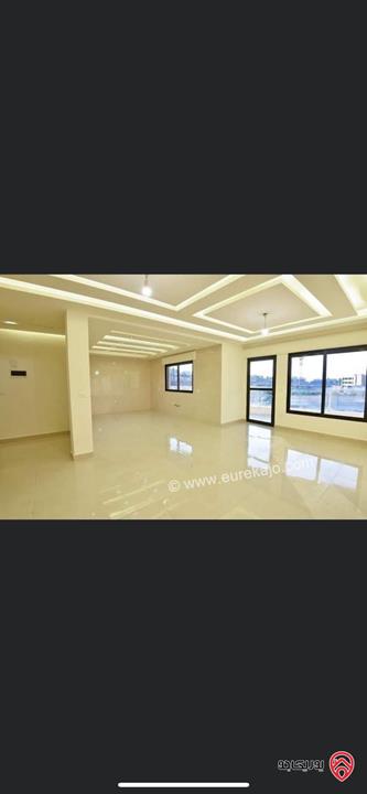 شقة طابق ثالث دوبلكس مساحة 250م للايجار في عمان - البنيات 