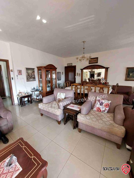 شقة مساحة 170م طابق أول للبيع في عمان - الدوار السابع خلف سي تاون