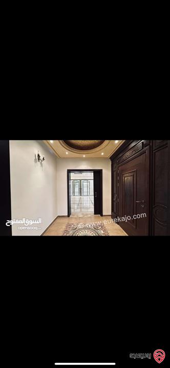 فيلا مساحة 886م على أرض 1 دونم للبيع في عمان - الجبيهة