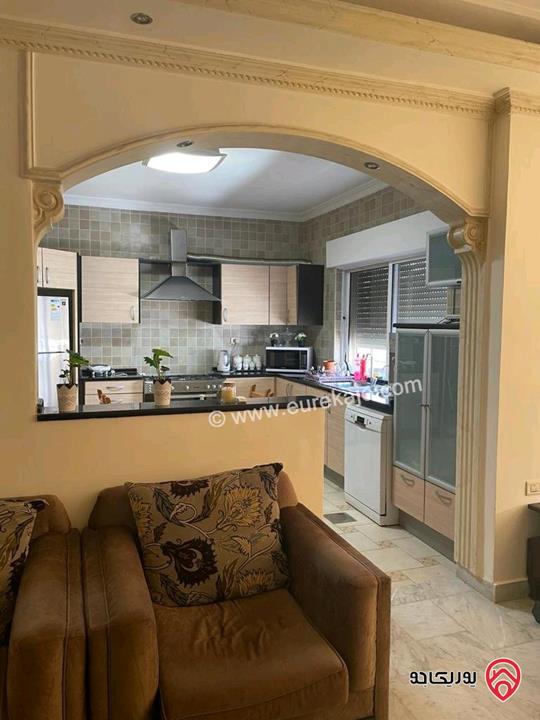 شقة طابق أول مساحة 170م للبيع في عمان - الرابية