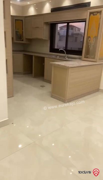 شقة طابق أول مساحة 150م للايجار في عمان - ام السماق 