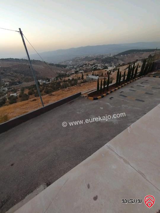 مزرعة مساحة الأرض 4 دونمات مع شاليه 250م للبيع في جرش خلف جامعة فيلادلفيا