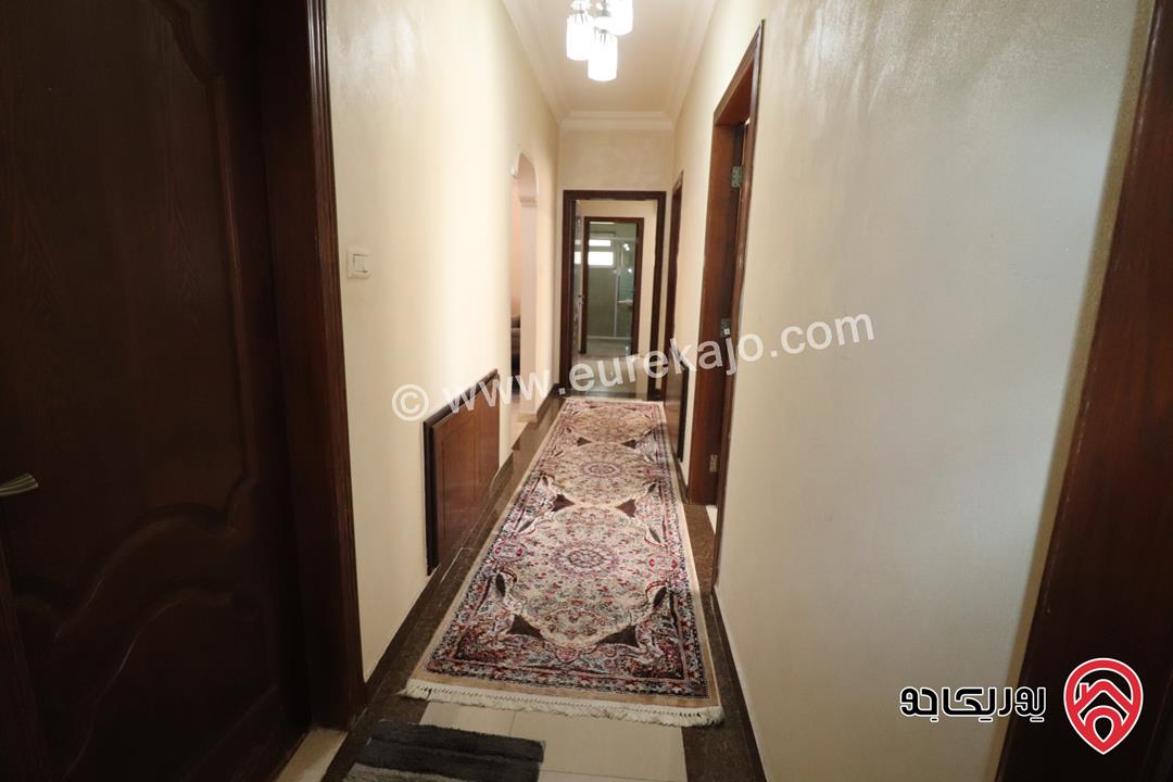 شقة سوبر ديلوكس أرضية مساحة 263م للبيع في عمان - الرابية