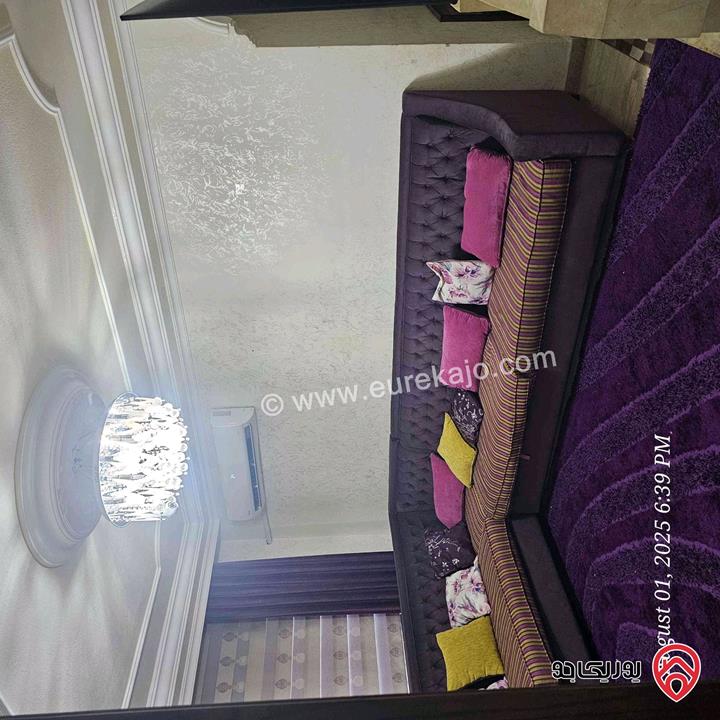 شقة مميزة شبه أرضية مساحة 150م داخلي و 80م خارجي للبيع في عمان - ضاحية الرشيد من المالك مباشرة