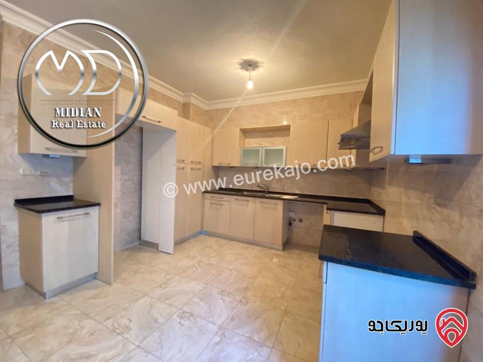 شقة فارغة للايجار في عمان - دير غبار مساحة 210م طابق اول تشطيبات سوبر ديلوكس تصلح للأجانب و الهيئات الدبلوماسية