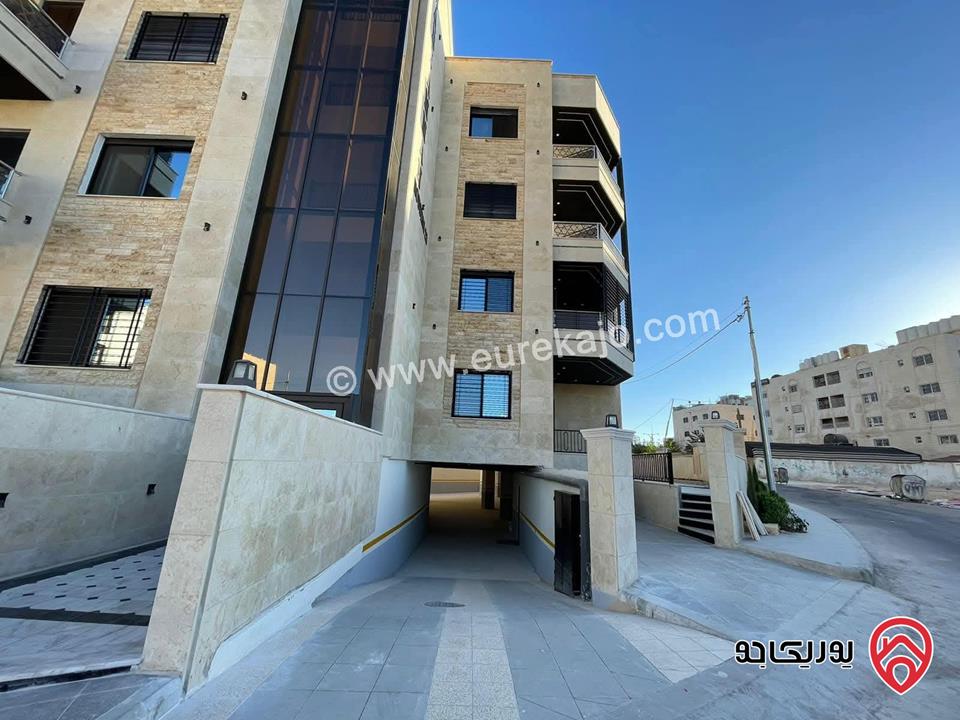 شقة طابق ثالث مساحة 189م مع روف 189م للبيع في عمان - ضاحية الحاج حسن