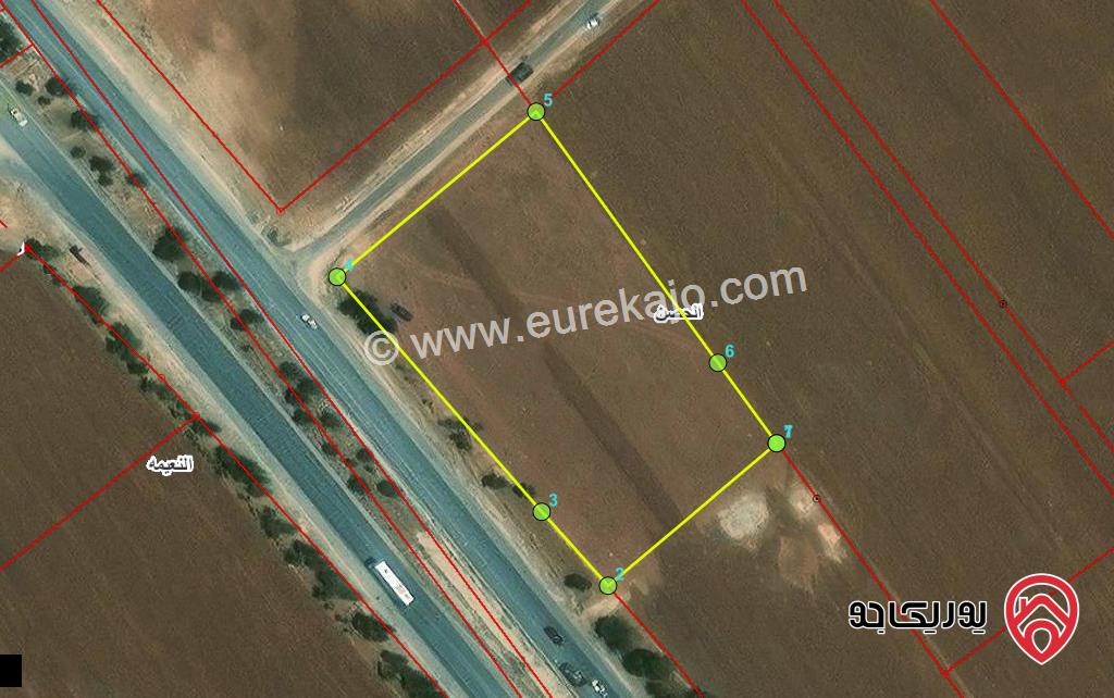 قطعة ارض تجارية مساحة 5 دونم و 271م للبيع في اربد على طريق اربد عمان مباشرة    
